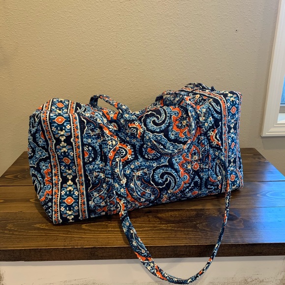 Vera Bradley Handbags - Vera Bradley duffle